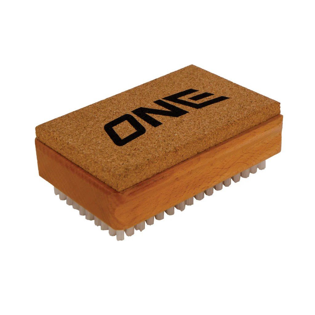 One Ball Nylon/Cork Waxing Brush 2026