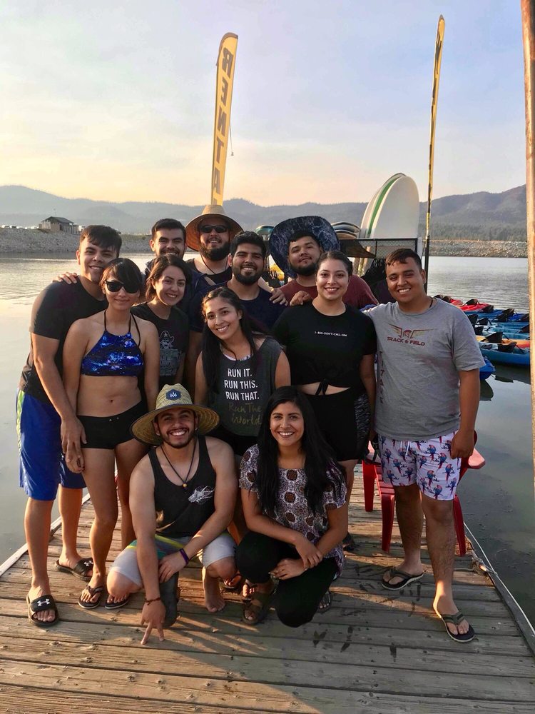 Group-friendly Big Bear kayak rentals for families, couples, and large groups